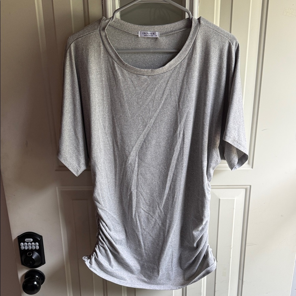 Stylish Gray Short Sleeve Women's Top